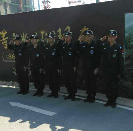 �T���L��